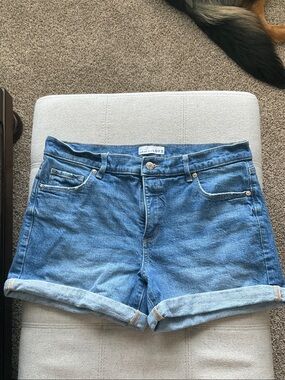 LOFT Light Blue Rolled-Hem Denim Shorts Size 8